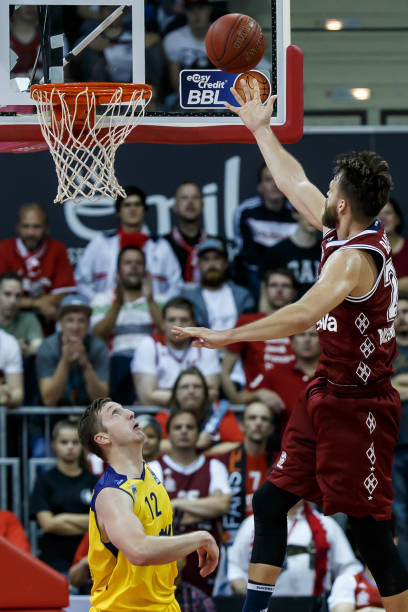 彤因胳膊受 彤因胳膊受