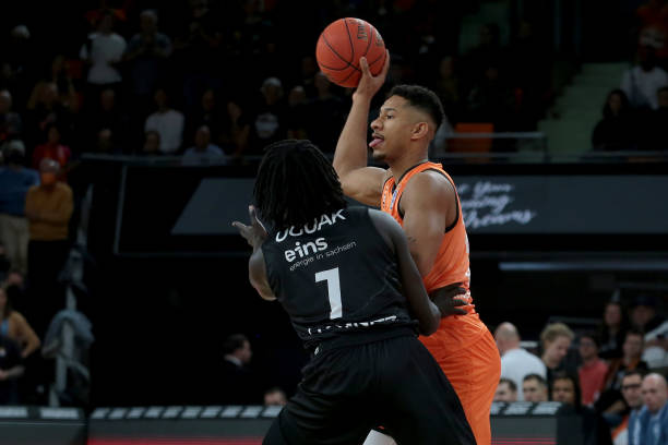 恩加德乌的 恩加德乌的