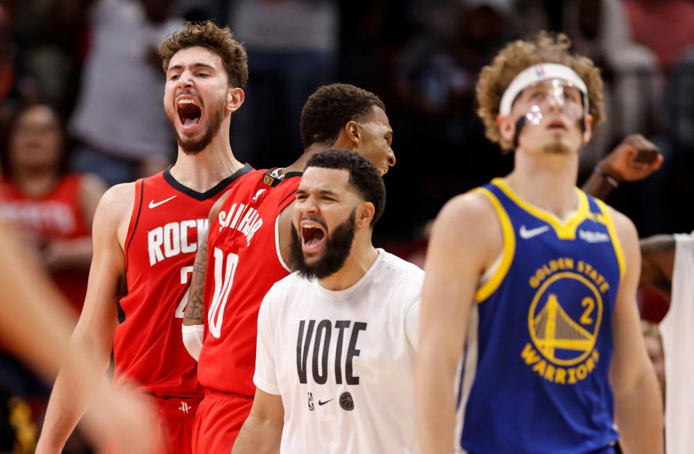 六台主持人：《法国足球》希望与老佛爷对话，澄清金球奖事件.